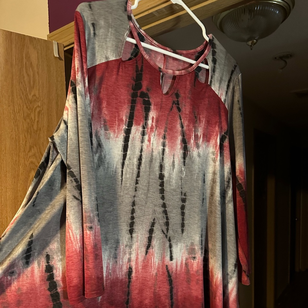 Tie dye women’s tunic.